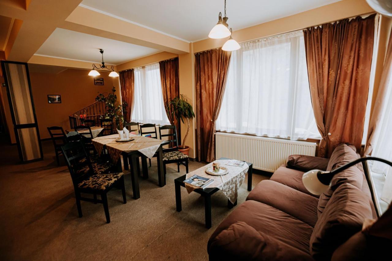 Guest House Lacul Linistit Moneasa Esterno foto